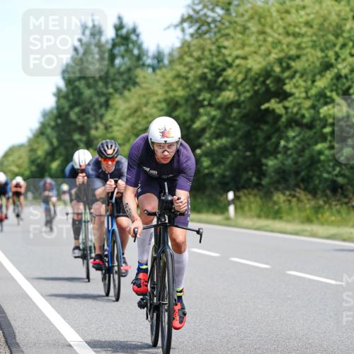 21.06.2026 - Viking Triathlon Michael Burmester http://msf.ph/oto/9870090 21.06.2026 12:32:51 Radfahren 93, 97, 114, 116, 237, 247, 265, 289, 301, 447, 450, 454, 579, 626, 659 meine-sportfotos.de