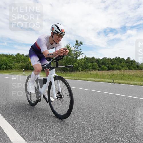 21.06.2026 - Viking Triathlon Michael Burmester http://msf.ph/oto/9870106 21.06.2026 12:08:21 Radfahren 37, 138, 295, 305, 410, 411, 490, 622, 652 meine-sportfotos.de