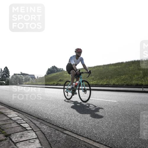 21.06.2026 - 29. Vierlanden-Triathlon H.Heesch http://msf.ph/oto/9870113 21.06.2026 09:03:39 Radfahren 33 meine-sportfotos.de