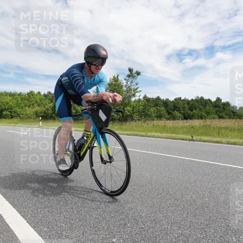 21.06.2026 - Viking Triathlon Michael Burmester http://msf.ph/oto/9870131 21.06.2026 12:08:47 Radfahren 63, 68, 72, 89, 123, 123, 162, 224, 266, 295, 370, 370, 409, 409, 427, 427 meine-sportfotos.de