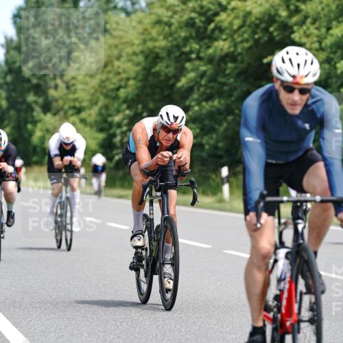 21.06.2026 - Viking Triathlon Michael Burmester http://msf.ph/oto/9870135 21.06.2026 12:32:56 Radfahren 93, 97, 114, 116, 172, 237, 247, 265, 289, 447, 450, 454, 579 meine-sportfotos.de