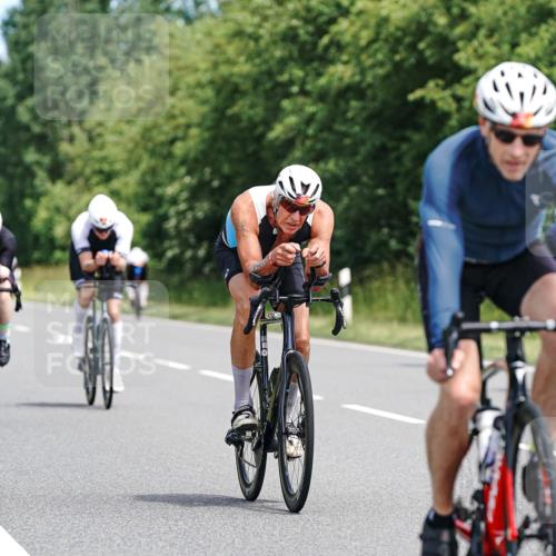 21.06.2026 - Viking Triathlon Michael Burmester http://msf.ph/oto/9870140 21.06.2026 12:32:56 Radfahren 93, 97, 114, 116, 172, 237, 247, 265, 289, 447, 450, 454, 579 meine-sportfotos.de