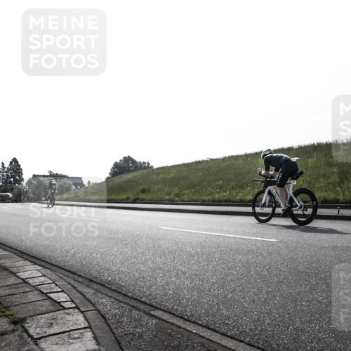 21.06.2026 - 29. Vierlanden-Triathlon H.Heesch http://msf.ph/oto/9870166 21.06.2026 09:05:21 Radfahren  meine-sportfotos.de