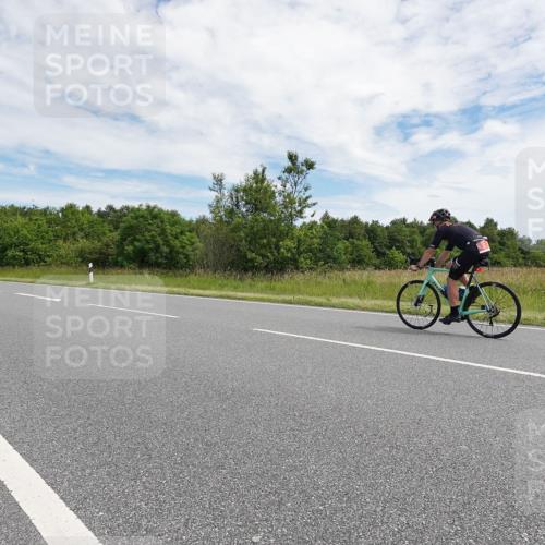21.06.2026 - Viking Triathlon Michael Burmester http://msf.ph/oto/9870185 21.06.2026 12:09:10 Radfahren 9, 63, 84, 104, 109, 115, 115, 145, 180, 181, 181, 359, 370, 383, 446, 500, 612, 626 meine-sportfotos.de