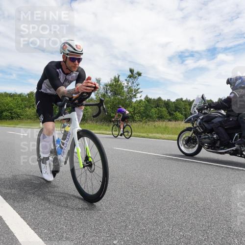 21.06.2026 - Viking Triathlon Michael Burmester http://msf.ph/oto/9870196 21.06.2026 12:09:12 Radfahren 9, 20, 27, 84, 104, 109, 115, 115, 145, 180, 181, 383, 416, 446, 500, 612, 626 meine-sportfotos.de