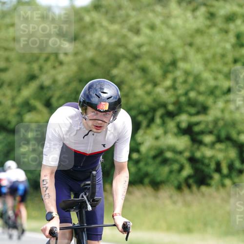 21.06.2026 - Viking Triathlon Michael Burmester http://msf.ph/oto/9870204 21.06.2026 12:33:03 Radfahren 93, 97, 114, 116, 122, 172, 237, 247, 289, 450, 579 meine-sportfotos.de