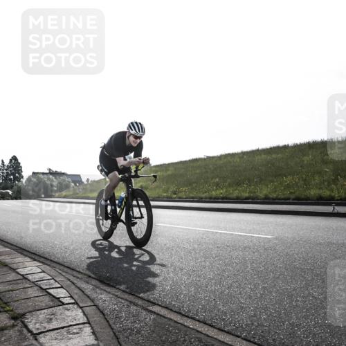 21.06.2026 - 29. Vierlanden-Triathlon H.Heesch http://msf.ph/oto/9870205 21.06.2026 09:06:12 Radfahren 92, 191 meine-sportfotos.de