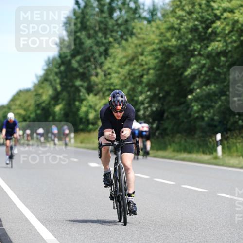 21.06.2026 - Viking Triathlon Michael Burmester http://msf.ph/oto/9870210 21.06.2026 12:33:07 Radfahren 93, 114, 116, 122, 172, 237, 247, 274, 289, 403, 450, 579, 642 meine-sportfotos.de