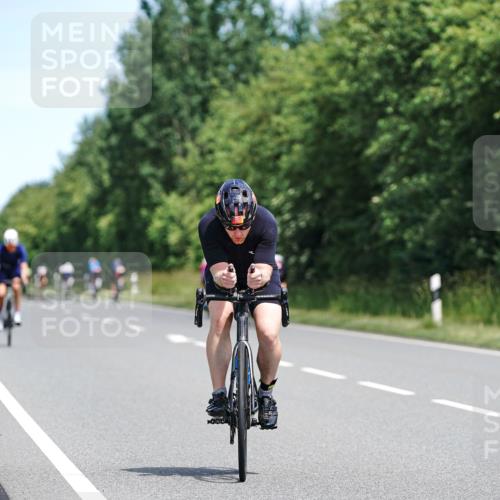 21.06.2026 - Viking Triathlon Michael Burmester http://msf.ph/oto/9870220 21.06.2026 12:33:07 Radfahren 93, 114, 116, 122, 172, 237, 247, 274, 289, 403, 450, 579, 642 meine-sportfotos.de