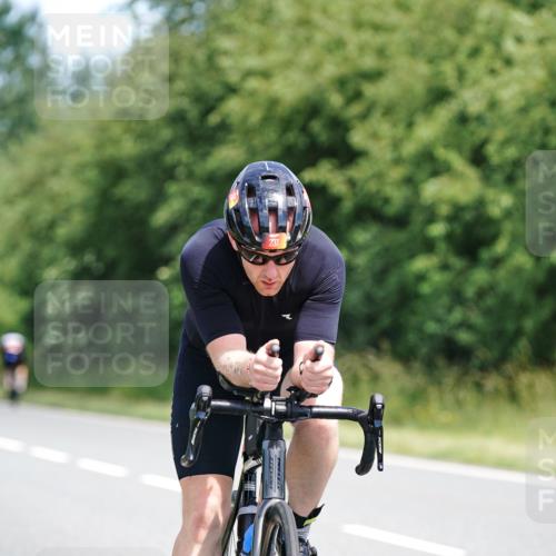 21.06.2026 - Viking Triathlon Michael Burmester http://msf.ph/oto/9870223 21.06.2026 12:33:08 Radfahren 93, 114, 116, 122, 172, 237, 247, 274, 403, 450, 579, 642 meine-sportfotos.de