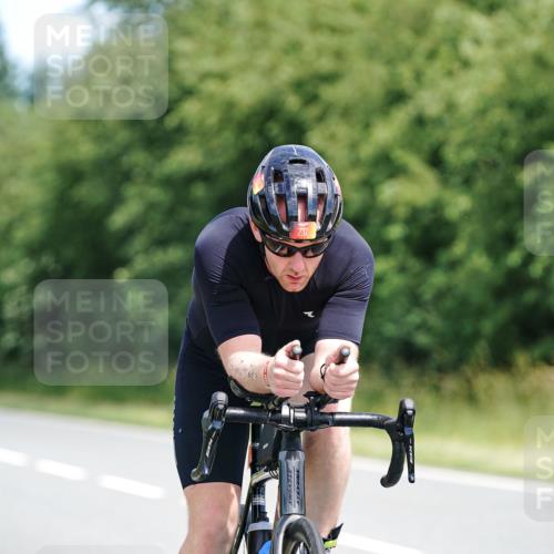 21.06.2026 - Viking Triathlon Michael Burmester http://msf.ph/oto/9870227 21.06.2026 12:33:08 Radfahren 93, 114, 116, 122, 172, 237, 247, 274, 403, 450, 579, 642 meine-sportfotos.de