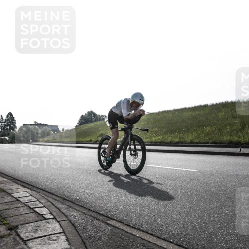 21.06.2026 - 29. Vierlanden-Triathlon H.Heesch http://msf.ph/oto/9870235 21.06.2026 09:07:24 Radfahren 60, 275 meine-sportfotos.de