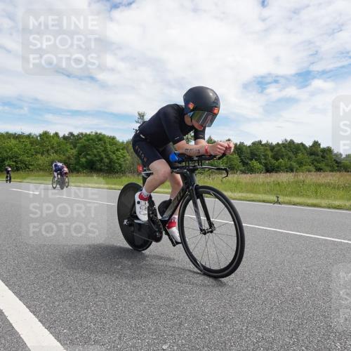 21.06.2026 - Viking Triathlon Michael Burmester http://msf.ph/oto/9870278 21.06.2026 12:09:50 Radfahren 64, 185, 185, 378, 378, 438, 460, 484, 522 meine-sportfotos.de