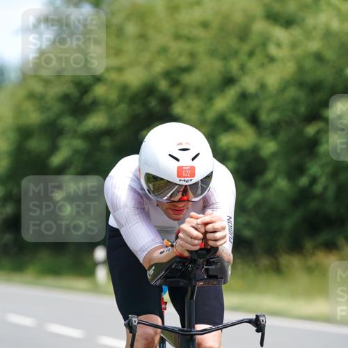 21.06.2026 - Viking Triathlon Michael Burmester http://msf.ph/oto/9870291 21.06.2026 12:33:34 Radfahren 24, 56, 85, 88, 167, 274, 282, 287, 305, 492, 495, 497, 528, 622, 642, 642, 664 meine-sportfotos.de