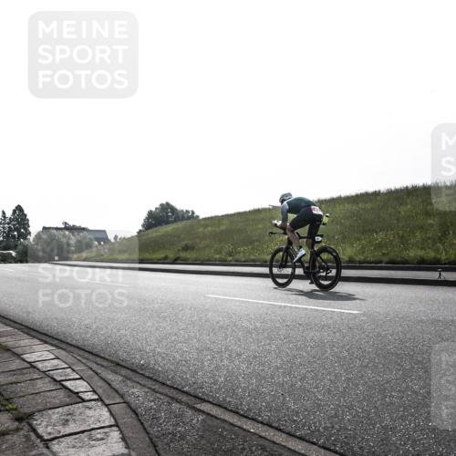 21.06.2026 - 29. Vierlanden-Triathlon H.Heesch http://msf.ph/oto/9870293 21.06.2026 09:09:08 Radfahren 2, 16, 36 meine-sportfotos.de