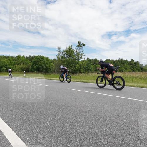 21.06.2026 - Viking Triathlon Michael Burmester http://msf.ph/oto/9870297 21.06.2026 12:09:53 Radfahren 64, 185, 185, 378, 378, 438, 460, 484, 522 meine-sportfotos.de