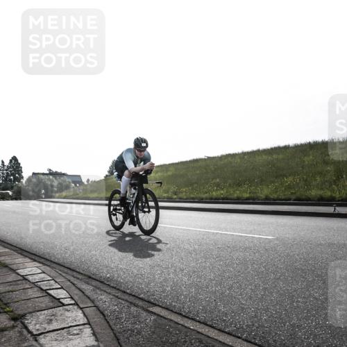 21.06.2026 - 29. Vierlanden-Triathlon H.Heesch http://msf.ph/oto/9870308 21.06.2026 09:09:13 Radfahren 41, 212 meine-sportfotos.de