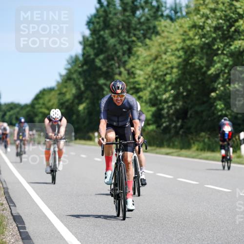 21.06.2026 - Viking Triathlon Michael Burmester http://msf.ph/oto/9870309 21.06.2026 12:33:45 Radfahren 56, 224, 282, 305, 495, 642, 652 meine-sportfotos.de