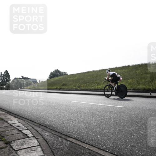 21.06.2026 - 29. Vierlanden-Triathlon H.Heesch http://msf.ph/oto/9870322 21.06.2026 09:09:44 Radfahren  meine-sportfotos.de