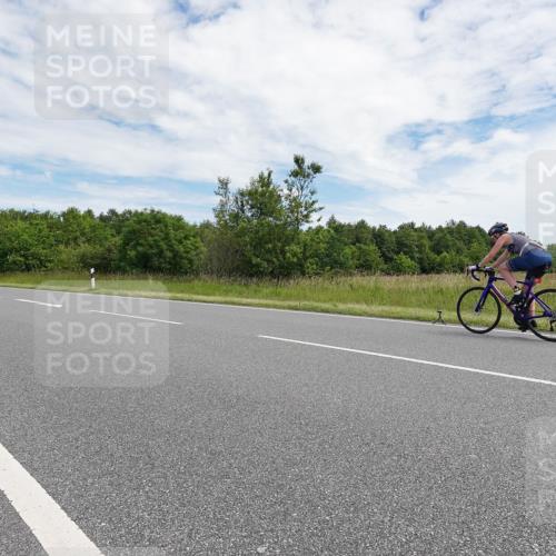 21.06.2026 - Viking Triathlon Michael Burmester http://msf.ph/oto/9870334 21.06.2026 12:10:26 Radfahren 99, 106, 203, 255, 298, 471, 471, 483, 483 meine-sportfotos.de