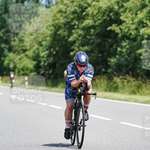 21.06.2026 - Viking Triathlon Michael Burmester http://msf.ph/oto/9870351 21.06.2026 12:33:51 Radfahren 56, 224, 282, 305, 493, 495, 652 meine-sportfotos.de