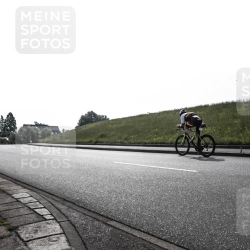 21.06.2026 - 29. Vierlanden-Triathlon H.Heesch http://msf.ph/oto/9870357 21.06.2026 09:10:22 Radfahren  meine-sportfotos.de