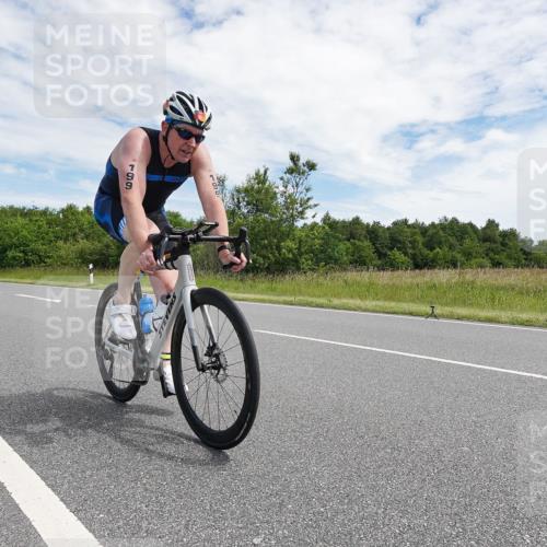 21.06.2026 - Viking Triathlon Michael Burmester http://msf.ph/oto/9870364 21.06.2026 12:10:50 Radfahren 113, 199, 203, 244, 250, 283, 307, 337, 526, 560, 610, 619, 640 meine-sportfotos.de
