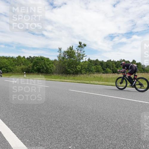 21.06.2026 - Viking Triathlon Michael Burmester http://msf.ph/oto/9870376 21.06.2026 12:10:55 Radfahren 95, 199, 203, 227, 244, 250, 283, 337, 433, 459, 526, 557, 560, 619 meine-sportfotos.de