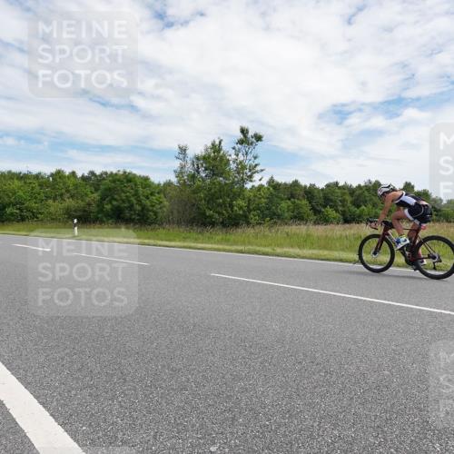 21.06.2026 - Viking Triathlon Michael Burmester http://msf.ph/oto/9870405 21.06.2026 12:11:07 Radfahren 87, 95, 114, 154, 186, 227, 250, 250, 265, 355, 392, 433, 433, 447, 454, 459, 464, 526, 552, 557, 560, 579, 619, 627, 655 meine-sportfotos.de