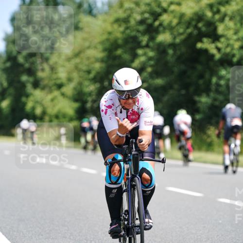 21.06.2026 - Viking Triathlon Michael Burmester http://msf.ph/oto/9870409 21.06.2026 12:34:11 Radfahren 69, 224, 351, 360, 493, 541, 610 meine-sportfotos.de
