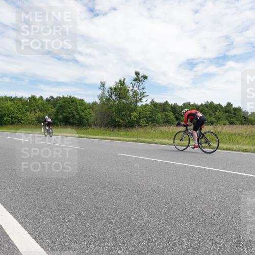 21.06.2026 - Viking Triathlon Michael Burmester http://msf.ph/oto/9870444 21.06.2026 12:11:17 Radfahren 76, 87, 95, 111, 114, 154, 186, 227, 250, 265, 291, 355, 356, 392, 433, 447, 454, 464, 552, 557, 579, 627, 655 meine-sportfotos.de