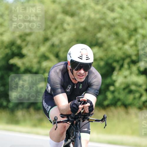 21.06.2026 - Viking Triathlon Michael Burmester http://msf.ph/oto/9870446 21.06.2026 12:34:24 Radfahren 28, 49, 69, 304, 351, 360, 610, 653 meine-sportfotos.de