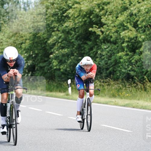 21.06.2026 - Viking Triathlon Michael Burmester http://msf.ph/oto/9870481 21.06.2026 12:34:32 Radfahren 28, 49, 197, 248, 304, 360, 389, 571, 610, 653 meine-sportfotos.de