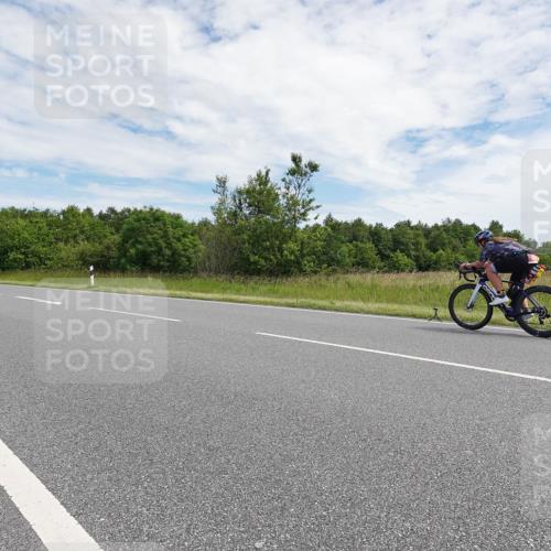 21.06.2026 - Viking Triathlon Michael Burmester http://msf.ph/oto/9870515 21.06.2026 12:11:45 Radfahren 40, 141, 220, 272, 286, 413, 434, 498, 567, 649 meine-sportfotos.de