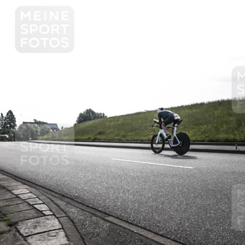 21.06.2026 - 29. Vierlanden-Triathlon H.Heesch http://msf.ph/oto/9870522 21.06.2026 09:12:49 Radfahren 13, 45 meine-sportfotos.de