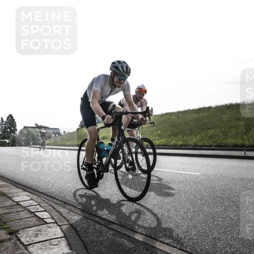 21.06.2026 - 29. Vierlanden-Triathlon H.Heesch http://msf.ph/oto/9870538 21.06.2026 09:12:57 Radfahren 20, 129, 137 meine-sportfotos.de
