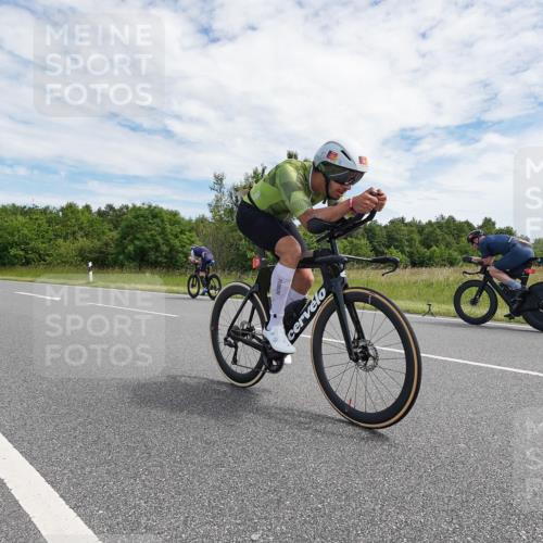 21.06.2026 - Viking Triathlon Michael Burmester http://msf.ph/oto/9870548 21.06.2026 12:11:51 Radfahren 40, 174, 220, 286, 413, 434, 498, 512, 649 meine-sportfotos.de