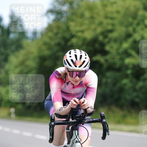 21.06.2026 - Viking Triathlon Michael Burmester http://msf.ph/oto/9870550 21.06.2026 12:34:42 Radfahren 197, 197, 248, 248, 304, 389, 389, 432, 571, 590, 653 meine-sportfotos.de
