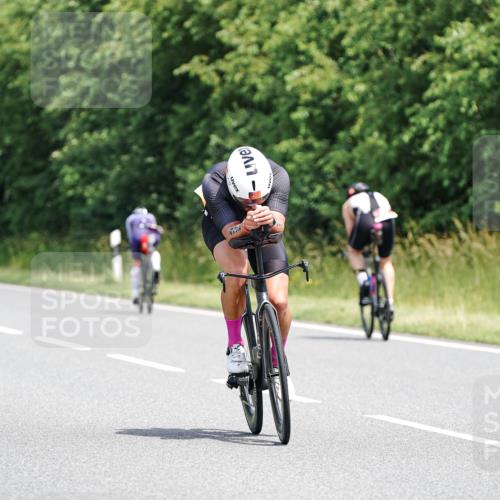 21.06.2026 - Viking Triathlon Michael Burmester http://msf.ph/oto/9870562 21.06.2026 12:34:59 Radfahren 96, 195, 197, 212, 248, 389, 432, 590, 616 meine-sportfotos.de