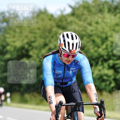 21.06.2026 - Viking Triathlon Michael Burmester http://msf.ph/oto/9870589 21.06.2026 12:35:01 Radfahren 96, 195, 197, 212, 248, 389, 432, 590, 616 meine-sportfotos.de
