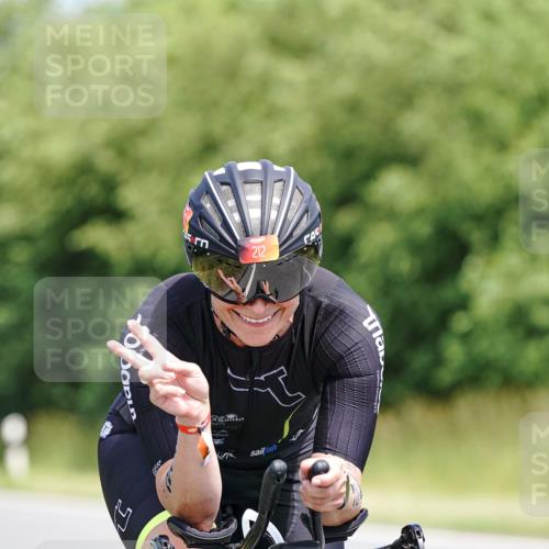 21.06.2026 - Viking Triathlon Michael Burmester http://msf.ph/oto/9870608 21.06.2026 12:35:13 Radfahren 96, 153, 195, 195, 212, 377, 511 meine-sportfotos.de