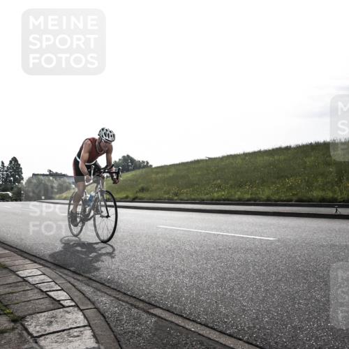 21.06.2026 - 29. Vierlanden-Triathlon H.Heesch http://msf.ph/oto/9870611 21.06.2026 09:13:57 Radfahren 8, 178 meine-sportfotos.de
