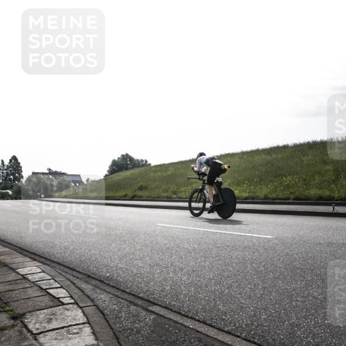 21.06.2026 - 29. Vierlanden-Triathlon H.Heesch http://msf.ph/oto/9870621 21.06.2026 09:14:12 Radfahren  meine-sportfotos.de