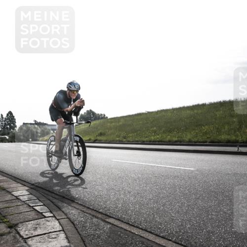 21.06.2026 - 29. Vierlanden-Triathlon H.Heesch http://msf.ph/oto/9870631 21.06.2026 09:14:21 Radfahren 30, 60 meine-sportfotos.de