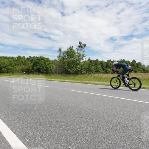 21.06.2026 - Viking Triathlon Michael Burmester http://msf.ph/oto/9870684 21.06.2026 12:13:08 Radfahren 14, 18, 92, 122, 131, 175, 296, 346, 376, 432, 450, 486, 506, 559, 664 meine-sportfotos.de
