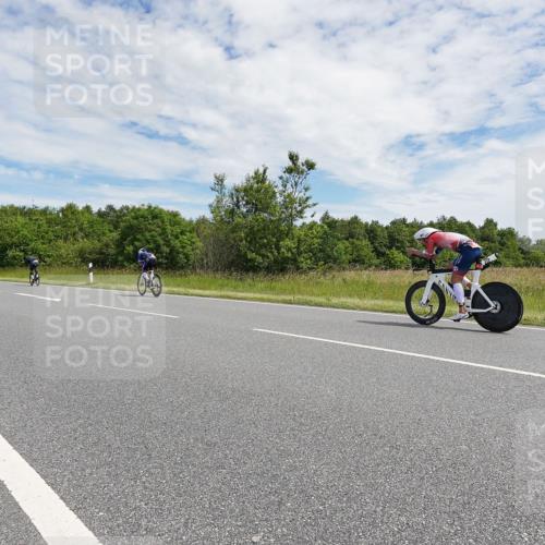 21.06.2026 - Viking Triathlon Michael Burmester http://msf.ph/oto/9870696 21.06.2026 12:13:10 Radfahren 14, 18, 92, 117, 122, 131, 175, 296, 346, 376, 432, 450, 486, 487, 506, 559, 664 meine-sportfotos.de