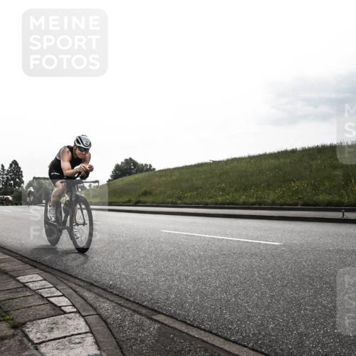 21.06.2026 - 29. Vierlanden-Triathlon H.Heesch http://msf.ph/oto/9870764 21.06.2026 09:17:28 Radfahren 3, 127, 202 meine-sportfotos.de