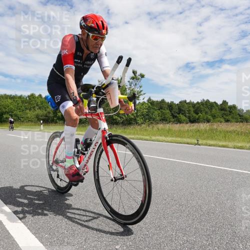 21.06.2026 - Viking Triathlon Michael Burmester http://msf.ph/oto/9870771 21.06.2026 12:13:31 Radfahren 1, 4, 18, 33, 70, 107, 117, 151, 156, 175, 207, 254, 414, 486, 487, 574, 637 meine-sportfotos.de
