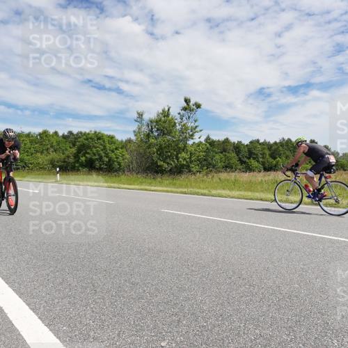 21.06.2026 - Viking Triathlon Michael Burmester http://msf.ph/oto/9870778 21.06.2026 12:13:39 Radfahren 18, 33, 70, 156, 254, 393, 414, 482, 489 meine-sportfotos.de