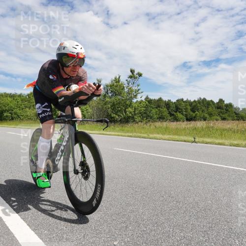 21.06.2026 - Viking Triathlon Michael Burmester http://msf.ph/oto/9870790 21.06.2026 12:13:41 Radfahren 33, 70, 156, 254, 393, 414, 482, 489 meine-sportfotos.de